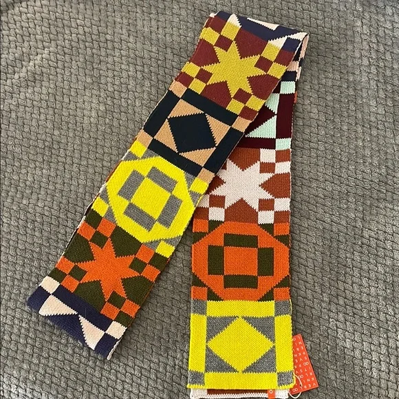 NWT Verloop Quilt Block  Geometric Knit Skinny Scarf - Picture 7 of 8